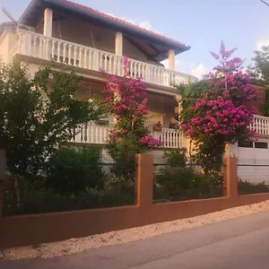 Apartment Ana Kroatien
